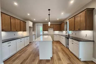 2721 Terraceview Cir, Beavercreek, OH 45431 - Photo 13