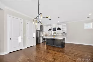 220 Vintage Club Dr, Cincinnati, OH 45249 - Photo 9