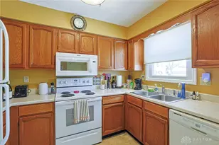 8319 Leisure Dr, Dayton, OH 45458 - Photo 11