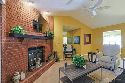 8319 Leisure Drive, Dayton, OH 45458 - Photo 7