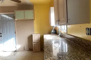 2009 Hazel Ave, Dayton, OH 45420 - Photo 5