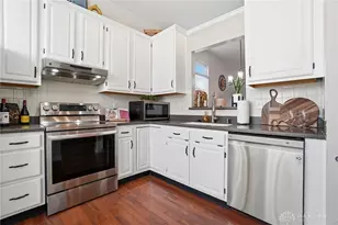 2369 Polo Park Dr, Dayton, OH 45439 - Photo 3