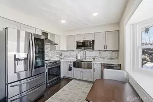 5894 Jassamine Dr, Dayton, OH 45449 - Photo 9