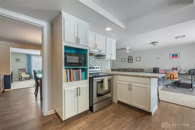 437 Princewood Avenue, Washington Twp, OH 45429 - Photo 7