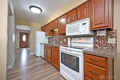 615 Bendwood Way, Beavercreek, OH 45430 - Photo 15