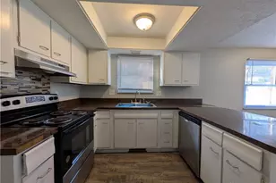 2716 Hemphill Rd, Dayton, OH 45440 - Photo 9