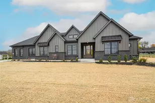 4870 Bunnell Hill Rd, Lebanon, OH 45036 - Photo 1