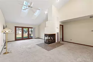 4485 Sentry Hill Ct, Beavercreek, OH 45440 - Photo 13