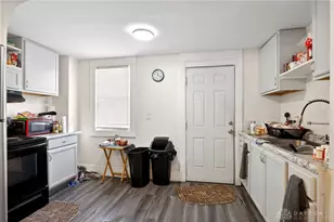 1042 Shakespeare Ave, Dayton, OH 45402 - Photo 17