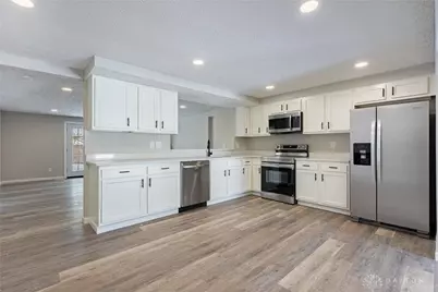 5260 Beechview Drive, Dayton, OH 45424 - Photo 9