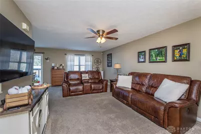 320 Sagebrush Drive, Englewood, OH 45315 - Photo 5