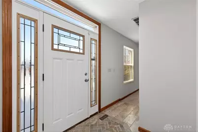 1102 Lord Fitzwalter Drive, Miamisburg, OH 45342 - Photo 7