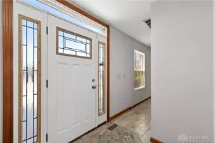 1102 Lord Fitzwalter Dr, Miamisburg, OH 45342 - Photo 7