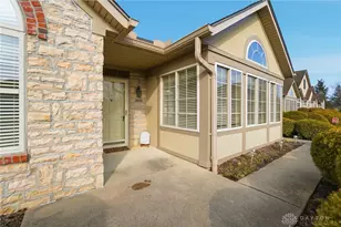 2016 Wentworth Village Dr, Bellbrook, OH 45305 - Photo 3