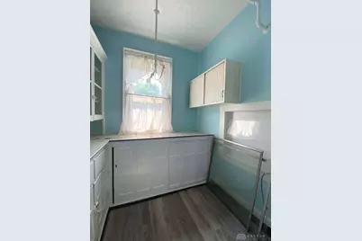 1215 E High Street, Springfield, OH 45505 - Photo 17