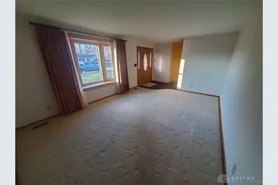 6238 Carriage Drive, Dayton, OH 45415 - Photo 7