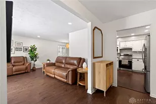 2243 Pin Oak Ct, Miamisburg, OH 45342 - Photo 3