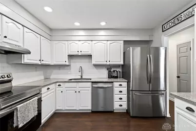 2243 Pin Oak Court, Miamisburg, OH 45342 - Photo 9