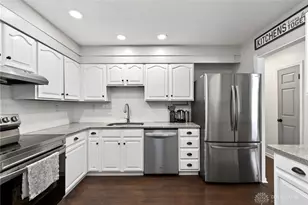 2243 Pin Oak Ct, Miamisburg, OH 45342 - Photo 9