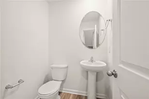 301 Autumn Ct, Englewood, OH 45322 - Photo 9