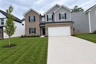 301 Autumn Ct, Englewood, OH 45322 - Photo 1