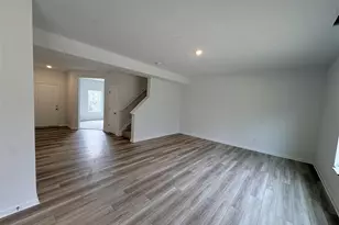 301 Autumn Ct, Englewood, OH 45322 - Photo 3