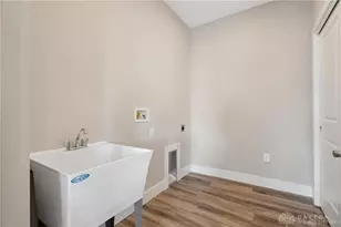 1427 Triple Crown Wy, Beavercreek Twp, OH 45385 - Photo 21