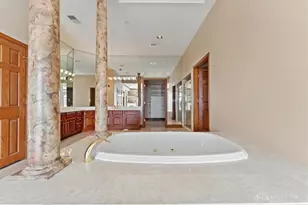 380 Baum St, Cincinnati, OH 45202 - Photo 25