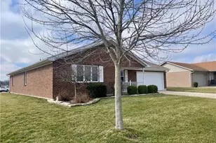 939 Calmer Ernst Blvd, Brookville, OH 45309 - Photo 3