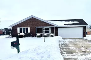 939 Calmer Ernst Blvd, Brookville, OH 45309 - Photo 3