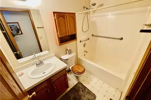 939 Calmer Ernst Blvd, Brookville, OH 45309 - Photo 13