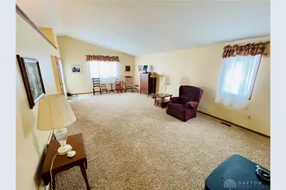 939 Calmer Ernst Boulevard, Brookville, OH 45309 - Photo 7