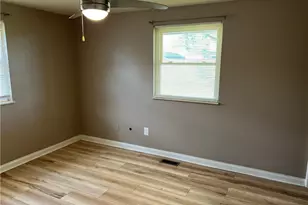 5764 Pennywell Dr, Huber Heights, OH 45424 - Photo 7