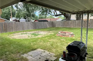 5764 Pennywell Dr, Huber Heights, OH 45424 - Photo 9