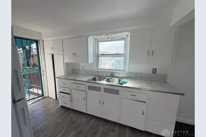 112 Valleyview Drive, Dayton, OH 45405 - Photo 13