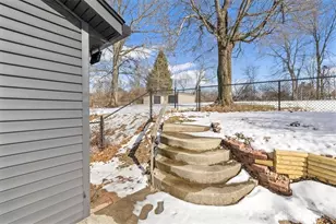 366 N Hampton Rd, Springfield, OH 45504 - Photo 9