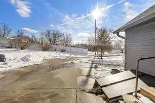 366 N Hampton Rd, Springfield, OH 45504 - Photo 7