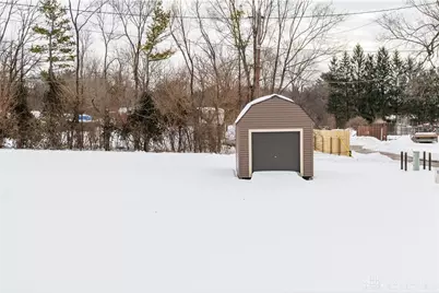 1584 N Central Drive, Dayton, OH 45432 - Photo 5