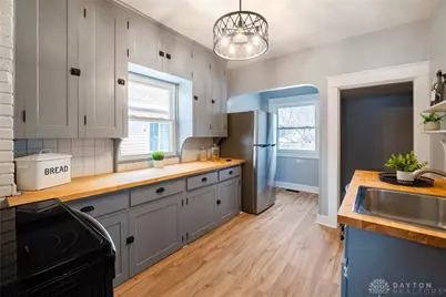 211 Triangle Avenue, Oakwood, OH 45419 - Photo 9