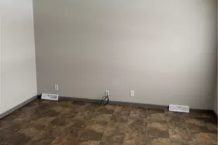 140 S Kilmer St, Dayton, OH 45417 - Photo 9