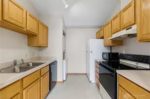 621 Thornburg, Tipp City, OH 45371 - Photo 11