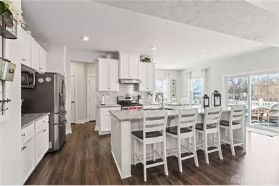 899 Cedar Grove Drive, Tipp City, OH 45371 - Photo 7