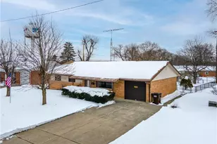 208 Shaw Rd, Englewood, OH 45322 - Photo 3