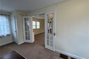 1288 Southlyn Dr, Dayton, OH 45409 - Photo 9