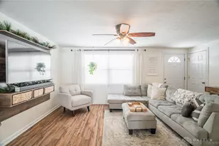 6483 Highbury Rd, Dayton, OH 45424 - Photo 7