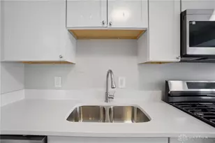 10240 Panola Dr, Cincinnati, OH 45215 - Photo 9