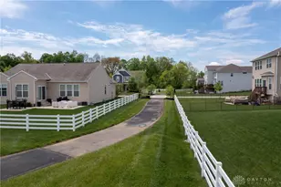 1613 Stonebury Ct, Xenia, OH 45385 - Photo 47