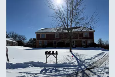 7810 Port Circle, Dayton, OH 45459 - Photo 1