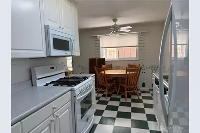 1521 Beaver Creek Lane, Dayton, OH 45429 - Photo 3