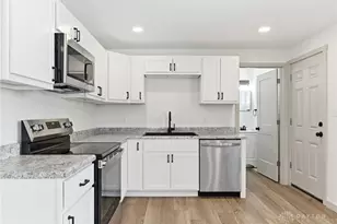 301 Lawson Ave, New Lebanon, OH 45345 - Photo 9